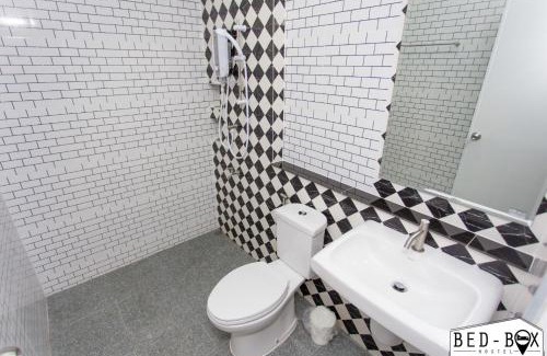 Pra Thai Hotel | Bed Box