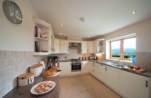 Brecon House | Beech Tree Eco Lodge