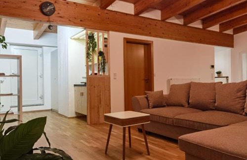 Untertullnerbach Apartment | BeeHome Apartment