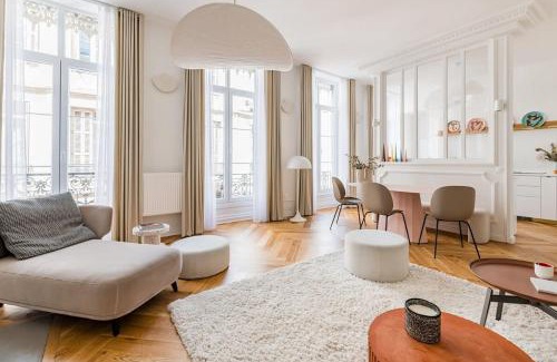 Jacquard - Prefecture Apartment | Beige Hospitalité - Apothéose Luxueux- 3 chambres - parking privé