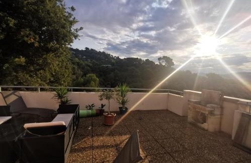 Le Ray Apartment | Bel appartement T3 au calme avec vue sur Nice