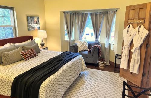 Bear Creek Bed & Breakfast | Bell In The Woods B&B
