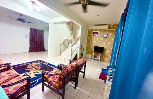 Interior Divison House | Bella Homestay Beaufort Sabah