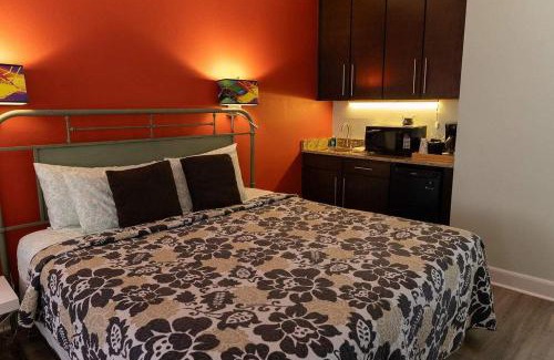 Eureka Springs Historic District Apartment | Bella Paradiso Condo 12 King Walk Dwntwn Parking