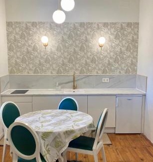 Villalpando House | Bella Villa