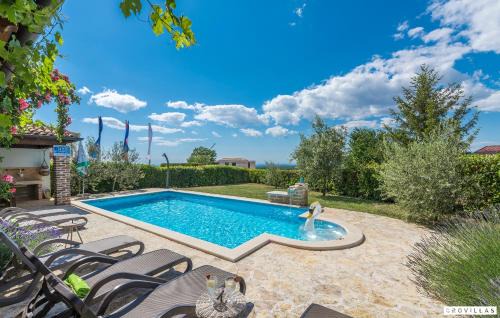 Barat Villa | Bella Vista