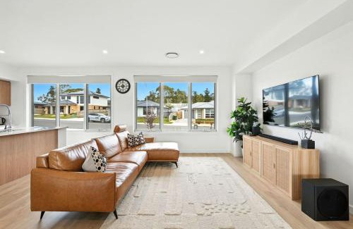 Austins Ferry House | Bella Vista Villa - A Serenity Escape in the North