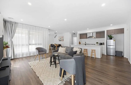 Delacombe House | Bellamama's @ Ballarat