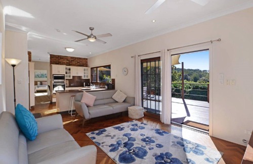 Kincumber House | Bellbird Escape - Listen to the Bellbirds