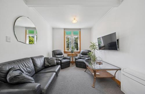 Paekakariki House | Bellbird House - Paekakariki Holiday Home