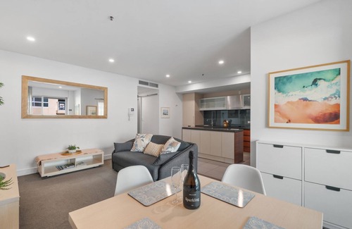 Glenelg Apartment | Belle Escapes - Beachside Apartment in Glenelg