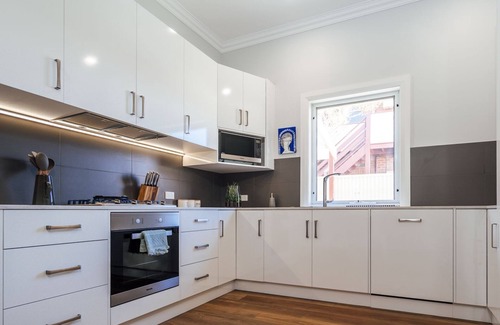 Glenelg South Apartment | Belle Escapes - Bondi on Moseley