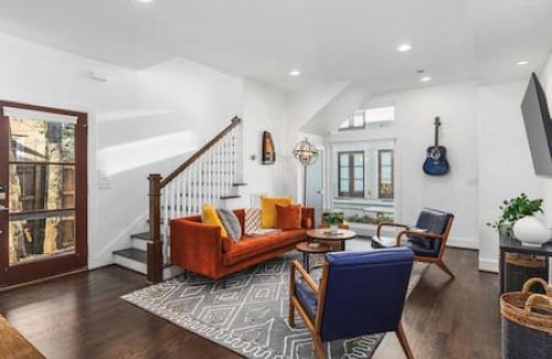 Hillsboro Village House | Belmont Retreat walk to Restaurants, Coffee, 12 South