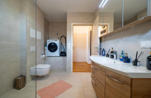 Oberlaa Apartment | Bennett Apartment