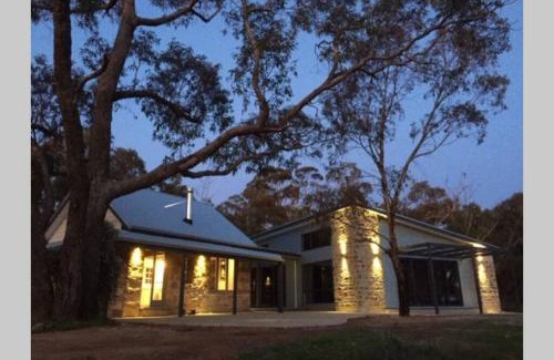 Emu Flat House | Benny's Retreat Luxury Bushland Escape