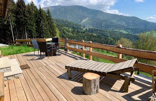 Wolfsberg Ski Chalet | Bergspektive - Haus Alpenspa