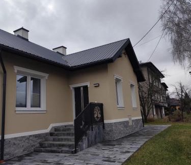 Krosno Apartment | Berryblossom Estate