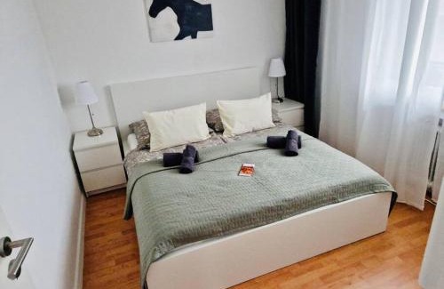 Rhein-Erft-Kreis District Apartment | Berta die Kölner Vorstadtwohnung