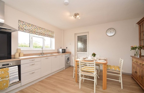 Kingswood House | BERWYN VIEW, family friendly, with a garden in Welshpool