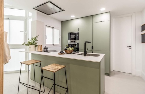 Castillejos Apartment | Besalu - 3 bedrooms and balcony in Castilla