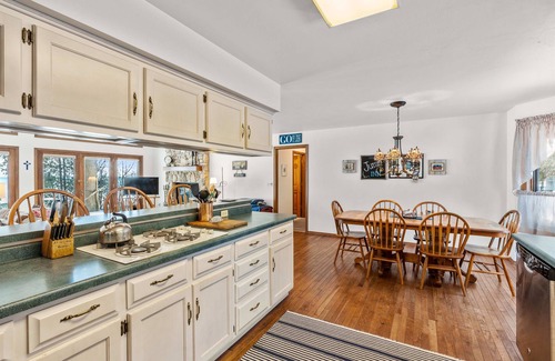 Jacksonport House | Best Beach in Door Co! Sleeps 8 - Fall Dates Still Available!