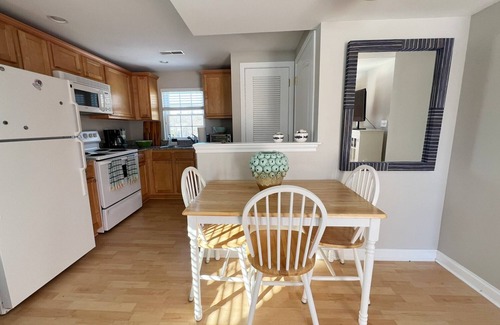 Kennebunkport Condo | Best of both worlds-Resort living on Goose Rocks Beach w/parking at the beach!