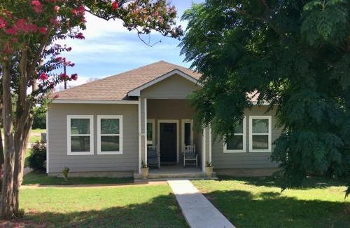 Kyle House | Best Rated! Families-Weddings-ATX-Hill Country