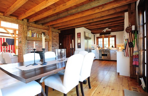 Washington Depot House | BEST TOWN WASHINGTON! "Kielwasser" PoshPadsCT Ski, Pool, 4 FPs, Bikes, Orchards