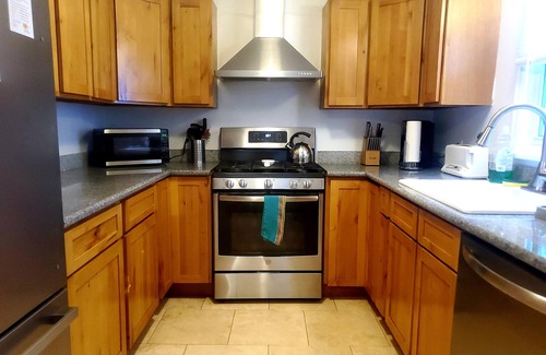 Coeur d'Alene House | Best Value! Great location! REMODELED. Sleeps 15! Free bikes