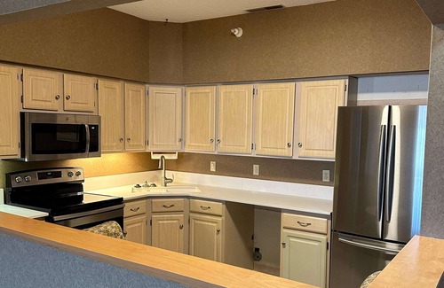 Peru Hotel | Best Western Circus City Inn