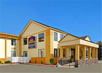 New Philadelphia Hotel | Best Western Dutch Valley Inn