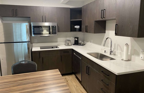 Wasilla Hotel | Best Western Lake Lucille Inn