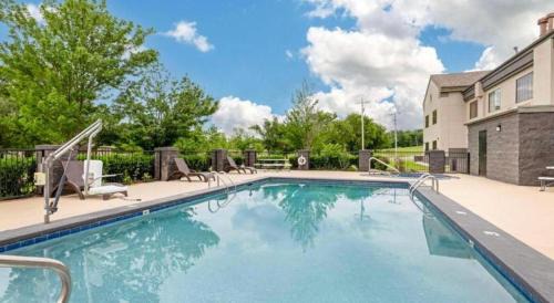 Locust Grove Hotel | Best Western Locust Grove Inn & Suites
