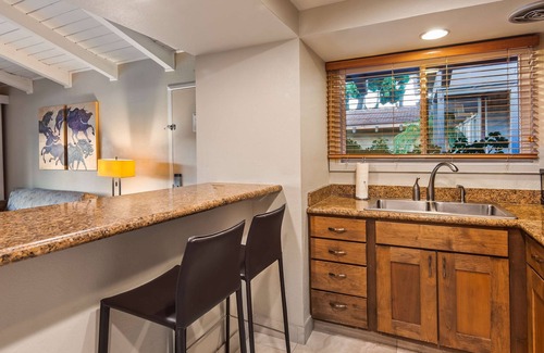 La Playa Hotel | Best Western Plus Island Palms Hotel & Marina