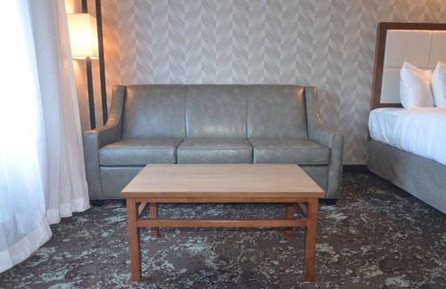 Ankeny Hotel | Best Western Premier Ankeny Hotel