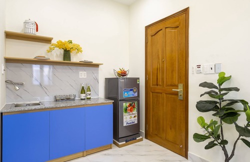 Phu Nhuan Apartment | Between airport & D1 center, fast wifi & check-in 24/7