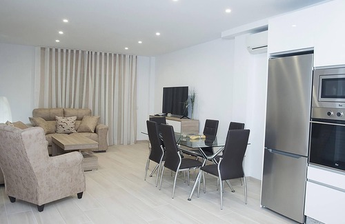 La Trinidad-San Juan y Todos los Santos Apartment | Between courtyard La Victoria