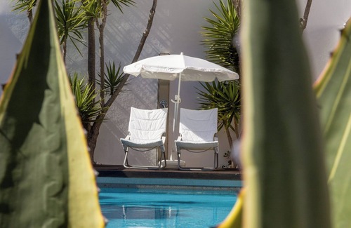 Barra Villa | Between the Sea and the Ria: luxurious private villa with pool and exclusive services.