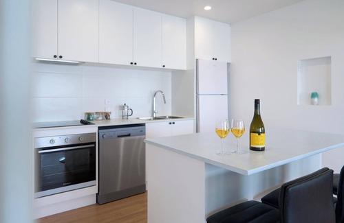 Bicheno Apartment | Bicheno Ocean Views Apt 1 - Freycinet Holiday Houses