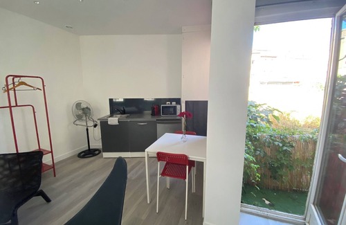 La Belle de Mai Apartment | Bienvenus à Belle de Mai, Love Suite