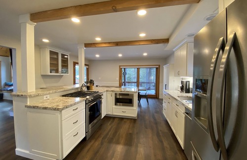 Truckee House | Big 3 br home - kid friendly w. Pool Table, Fort Kit, Air Hockey, Big Connect 4