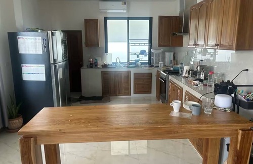 Nong Kwai House | BIG 5-bed/5 bath House w/Cable Internet & Pool Access in World Club near Airport