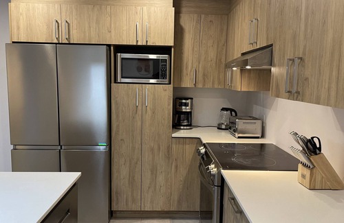 Laval Apartment | Big 5 bedroom condo in Laval