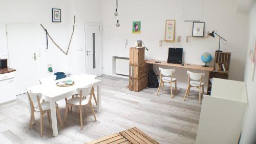 Humboldt - Gremberg Apartment | Big Appartment near trade fair!