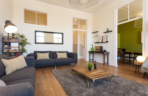 Encarnacao Apartment | Big Bairro Alto 2D up to 25 guests by Central Hill