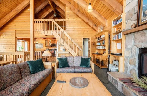 Peak 8 House | Big & Beautiful Peak 8 Mountain Home in Breckenridge