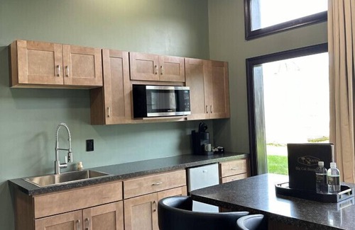 Town of Sullivan House | Big Cat Bungalows at The Haven - Tiger 1