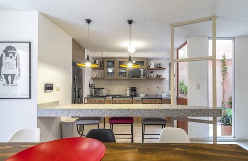 Downtown Queretaro Apartment | Big cozy apartment, top location. 4bd 3ba. 150mbps