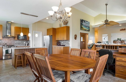 Bluffs House | Big Island Awamoa Hale, 3 bedroom Beautiful Private l Home in Waikoloa Village!