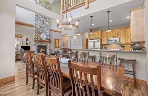McGregor House | Big Sandy Lodge and Resort Lakefront Lodge - spacious-luxurious